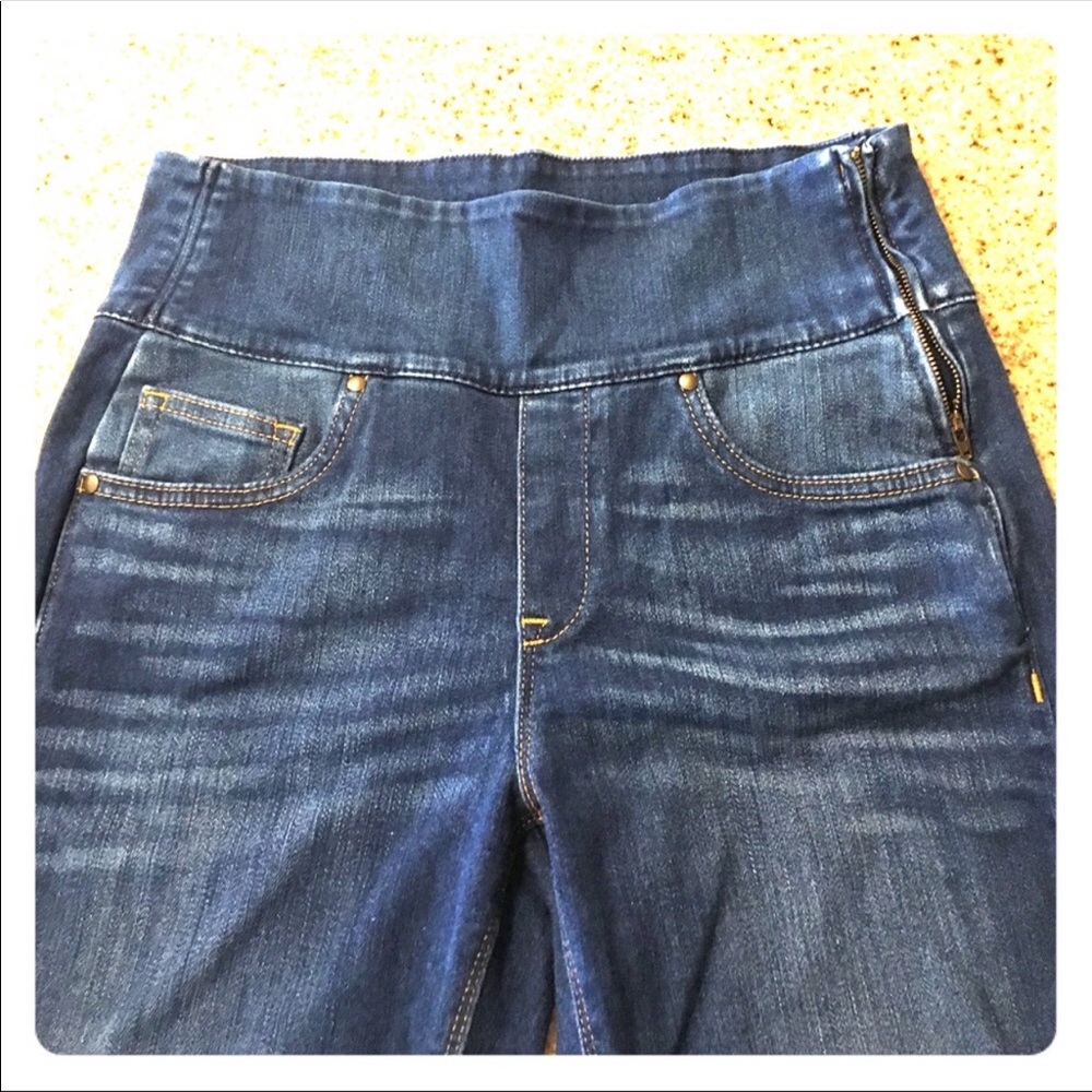 SPANX high waisted jeans with size zip closure